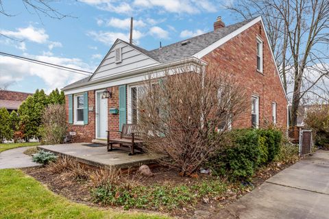 A home in Grosse Pointe Woods