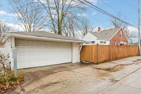 A home in Grosse Pointe Woods