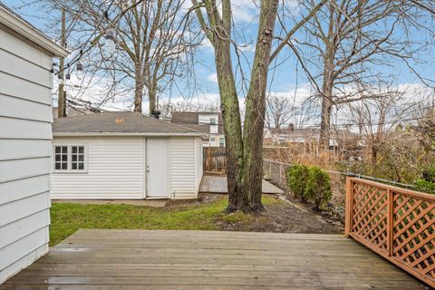 A home in Grosse Pointe Woods