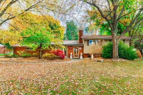 A home in Commerce Twp