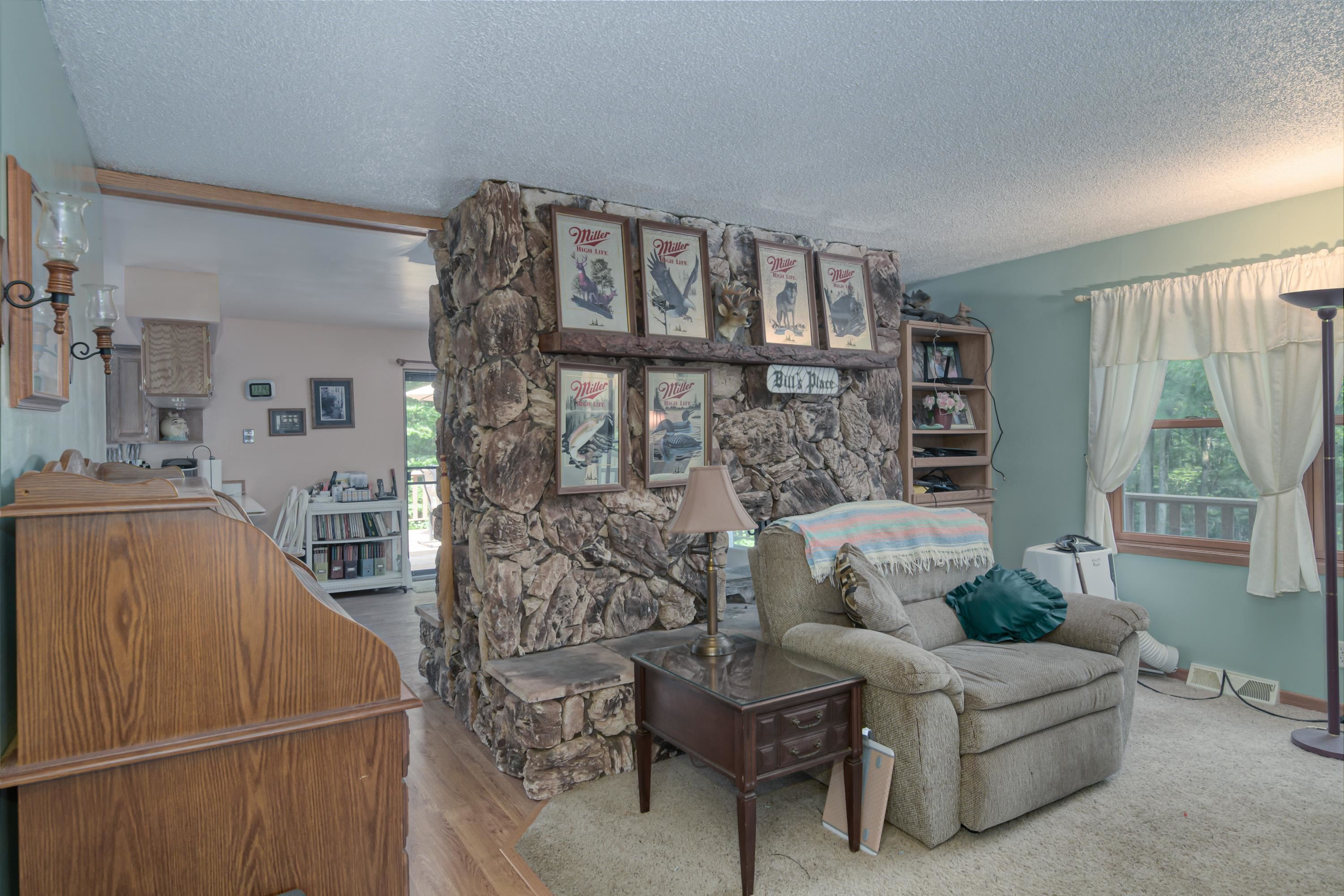Photo 17 of 67 of 309 Oak Hill Road house