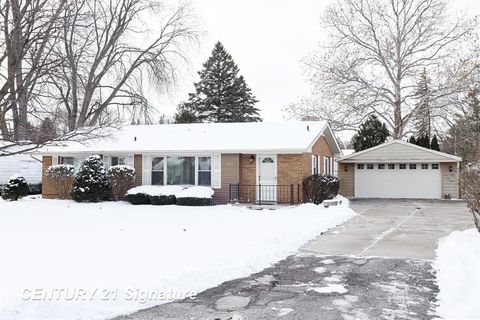 A home in Saginaw Twp