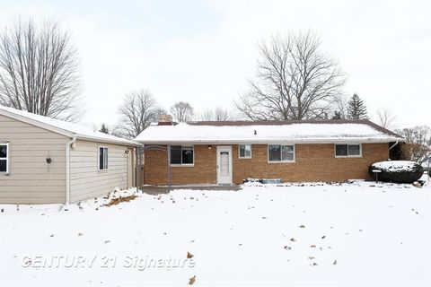 A home in Saginaw Twp