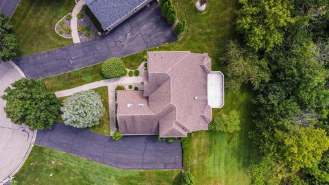 A home in Grand Blanc Twp