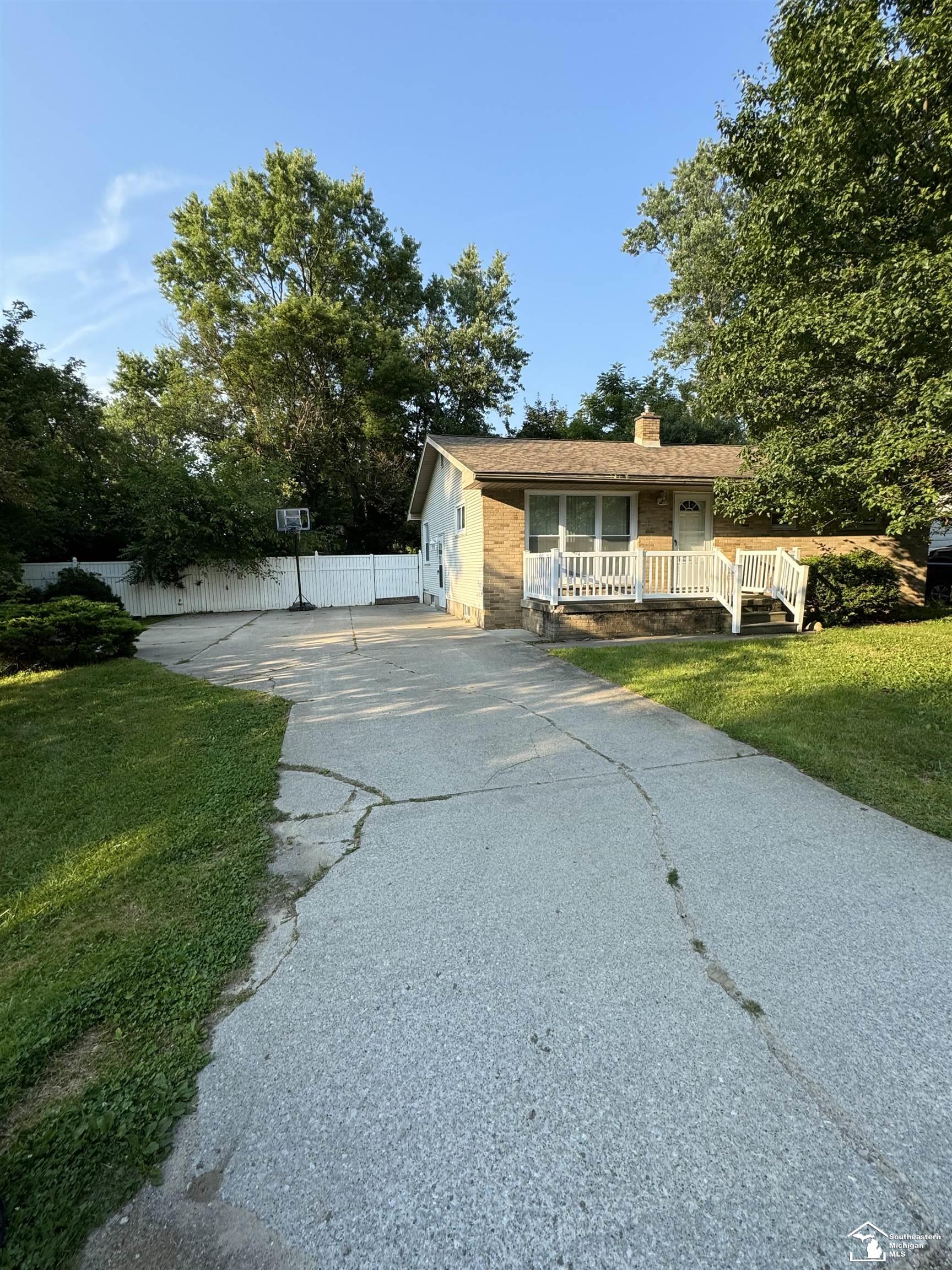 G-3384 Clement Street