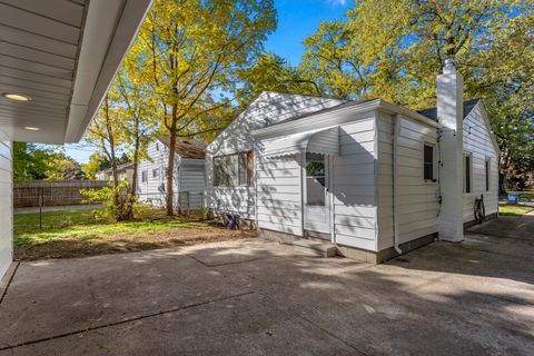 A home in Dearborn Heights