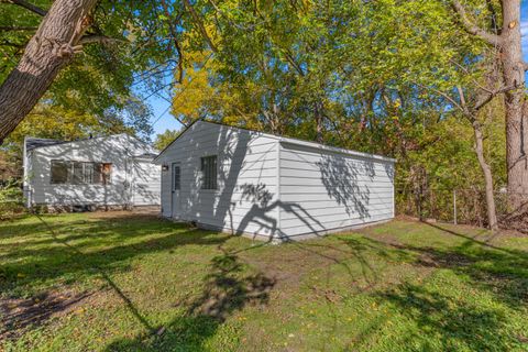 A home in Dearborn Heights