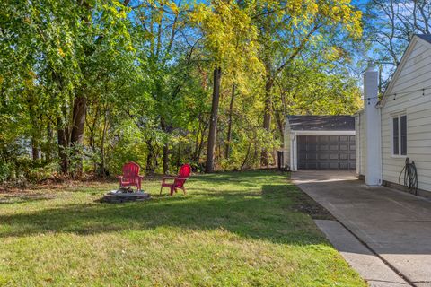 A home in Dearborn Heights