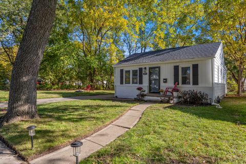 A home in Dearborn Heights