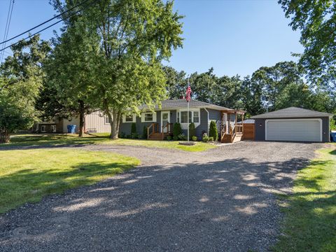 A home in Waterford Twp