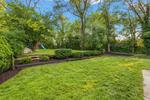 A home in Bloomfield Twp