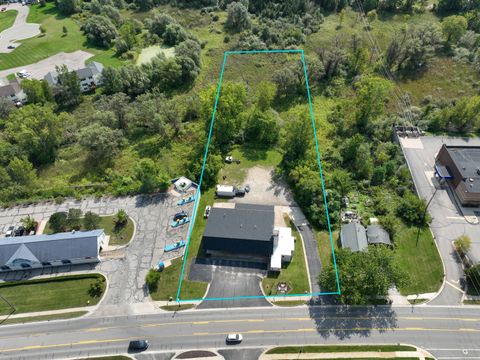 1066 E M 36 Pinckney Village Livingston MI 48169
