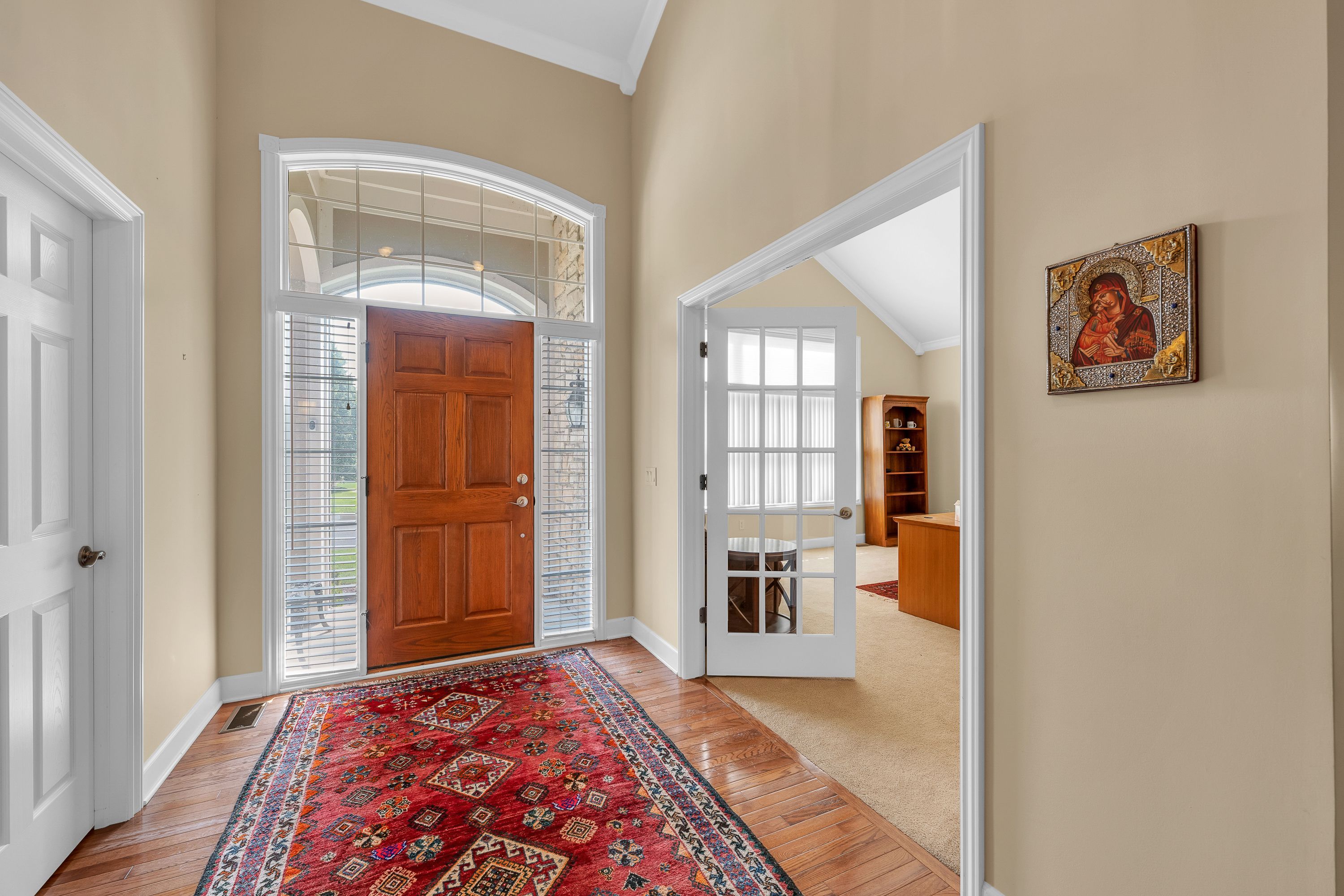 Photo 5 of 40 of 9335 SADDLEBROOK Court condo