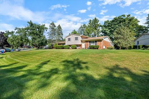 A home in Waterford Twp