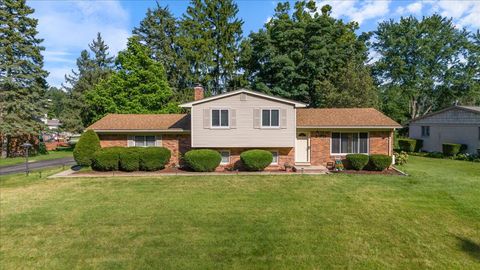 A home in Waterford Twp