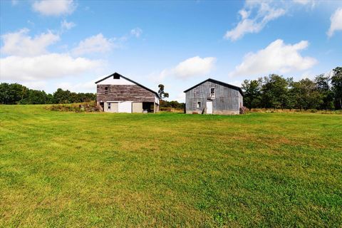 A home in Aetna Twp