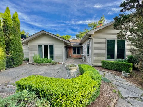 A home in Bloomfield Twp