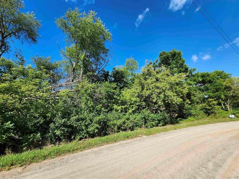 10421 E Greenlawn Drive Drive Somerset Township MI 49282