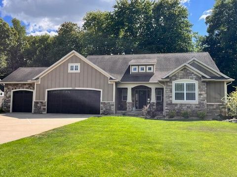 A home in Allendale Twp