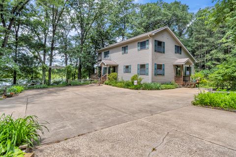 A home in Pulaski Twp