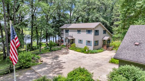 A home in Pulaski Twp