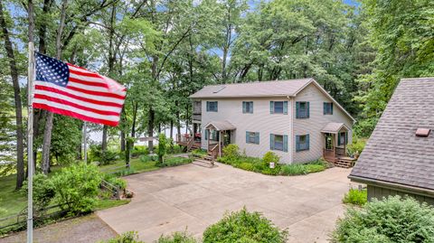 A home in Pulaski Twp