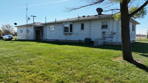 A home in Carleton Vlg