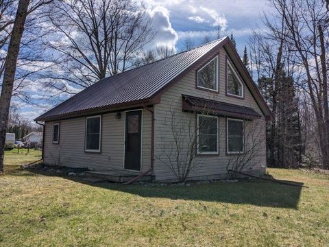 A home in Curtis Twp