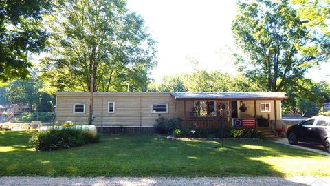 A home in Bourret Twp