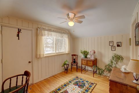 A home in BloomfieldCharterTownship_Oakland