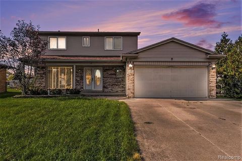 Photo for 37041 Highlite Drive, Sterling Heights, MI 48310 (MLS # 20240002499)