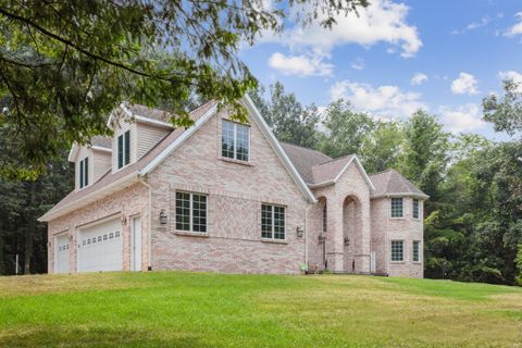 A home in Eureka Twp