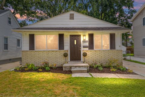 A home in Harper Woods