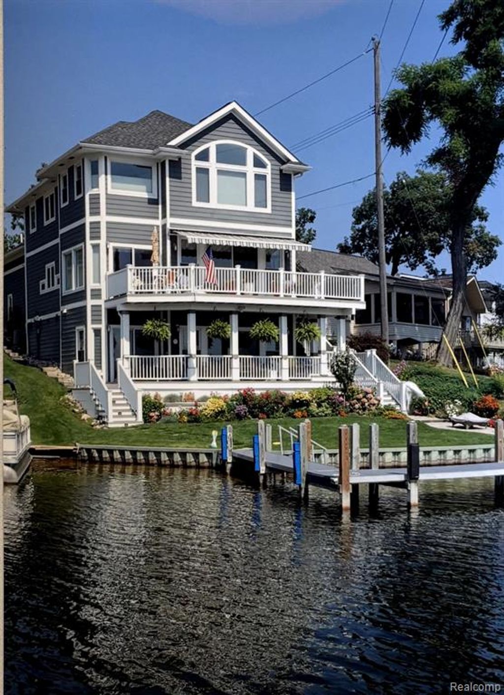 listing image 0