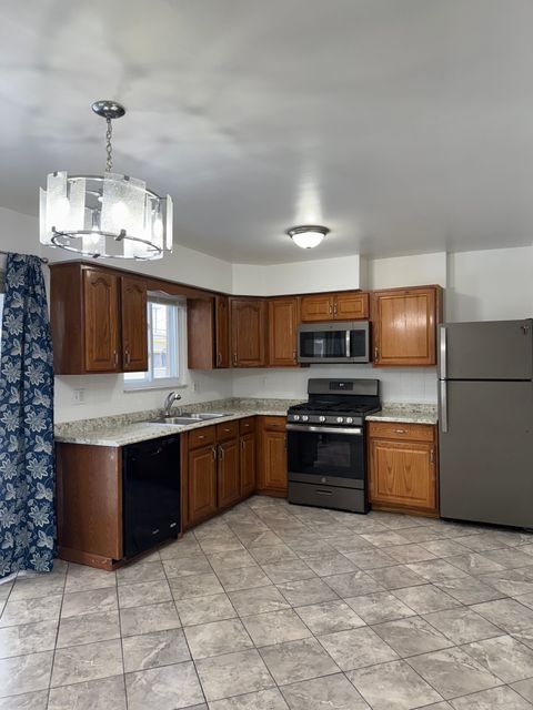 A home in WarrenCity_Macomb