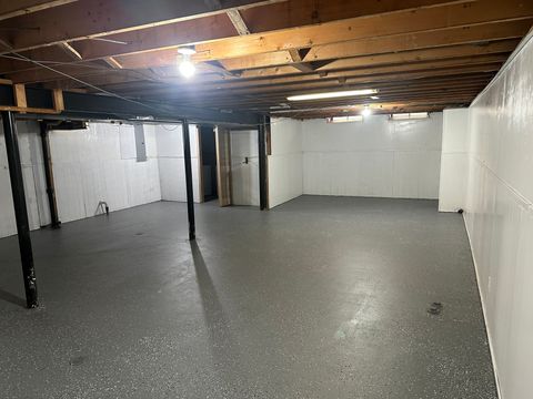 A home in WarrenCity_Macomb