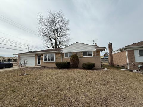A home in WarrenCity_Macomb