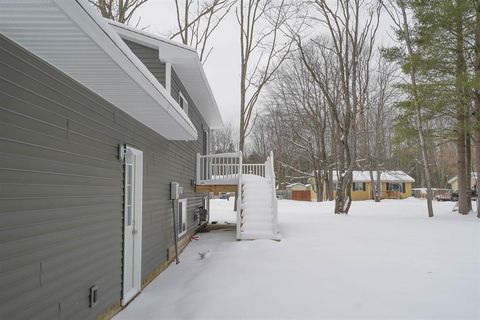 A home in Kalkaska Twp