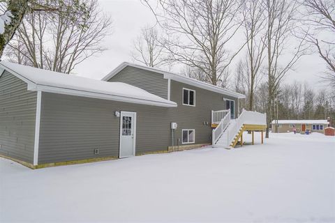 A home in Kalkaska Twp