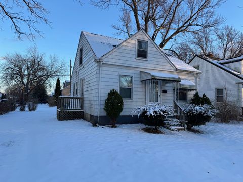 A home in Harper Woods