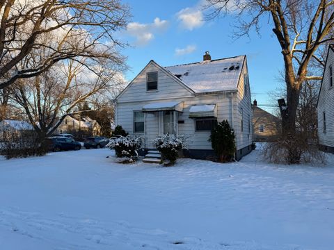 A home in Harper Woods