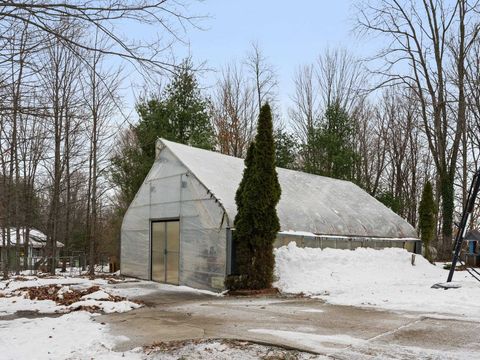 A home in Elmwood Twp