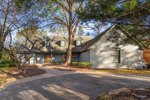 A home in Bloomfield Twp