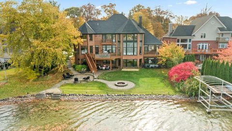 A home in Commerce Twp