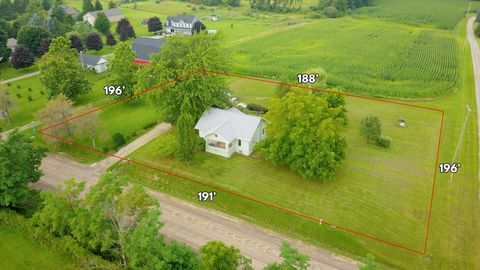 A home in Richfield Twp