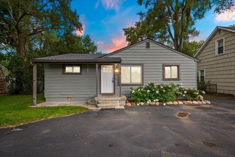 A home in Waterford Twp