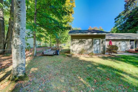 A home in Almira Twp