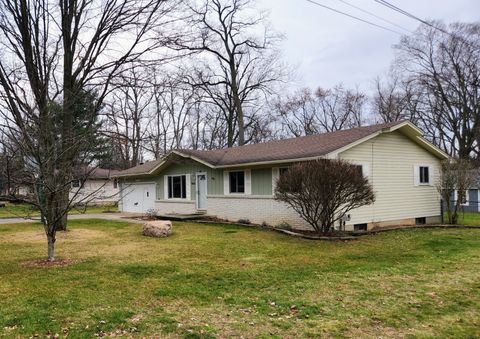 A home in West Bloomfield Twp