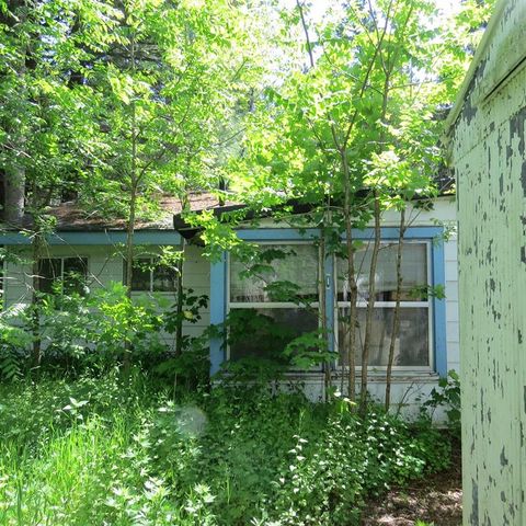 A home in Springville Twp