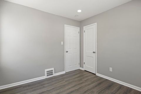 A home in WayneCity_Wayne